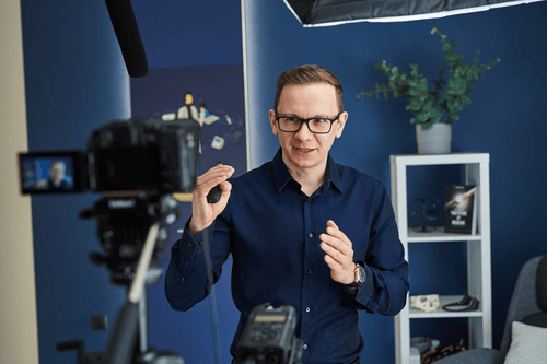 Virtual Keynotes 16